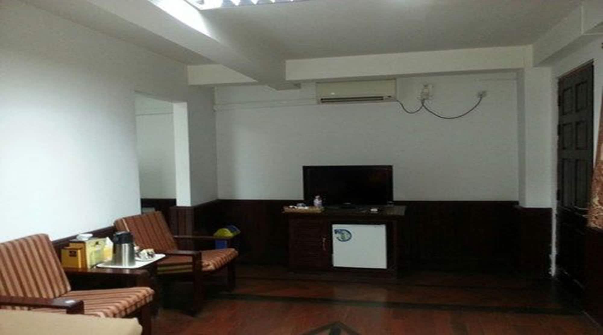 Airport Inn Gyogon Экстерьер фото