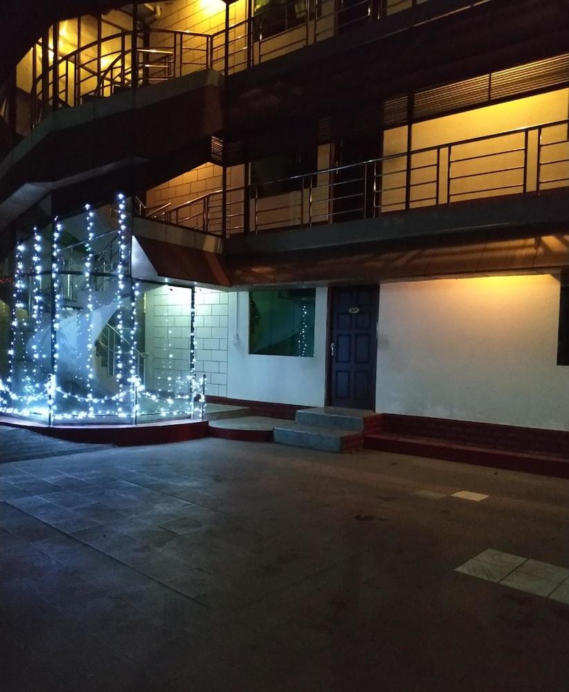 Airport Inn Gyogon Экстерьер фото